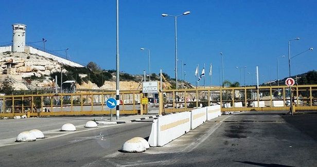 IOF kidnaps Palestinian at Barta�a checkpoint