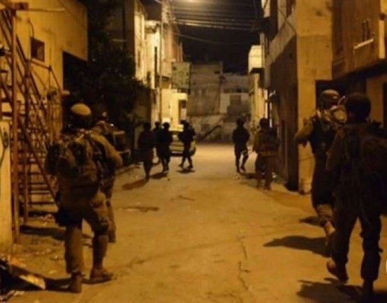 Israel detains 3 Birzeit University students on eve of student council elections.