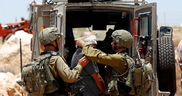 IOF arrests 18 Palestinians in West Bank sweeps