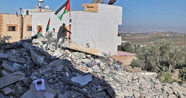 OCHA: Israel displaced 55 Palestinians in two weeks