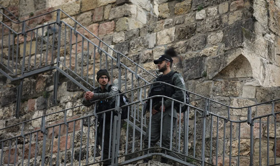 Israel arrests PA officials in Jerusalem