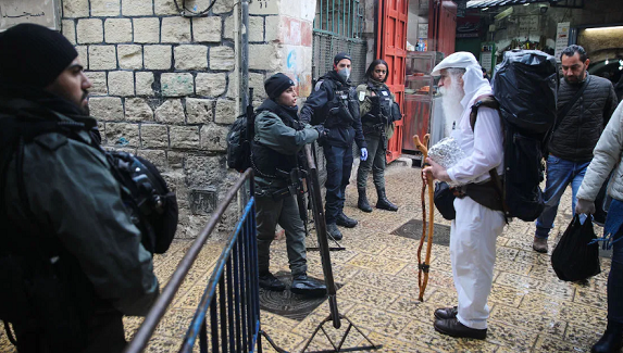 Israel rights org: �abuse of Palestinians overrides fear of COVID-19�