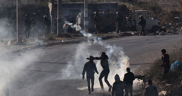 Palestinian injured during clashes with IOF in eastern Qalqilya