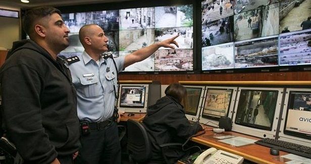 Israeli police install surveillance cameras east of O. Jerusalem