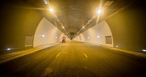 Tunnels linking Israeli settlements in Occupied Jerusalem on table
