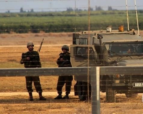 Israeli forces open fire along Gaza border