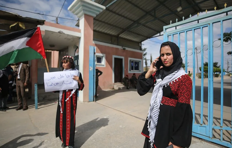 Israel closes Erez crossing to Gaza workers