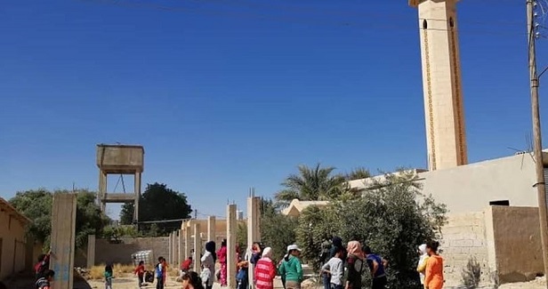 Water crisis hits Palestinian refugee camp in Syria