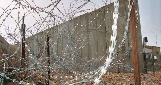 Palestinians stand alone in defending their land