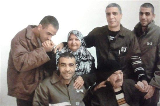 Israel measures home of 5 Palestinian prisoners for demolition