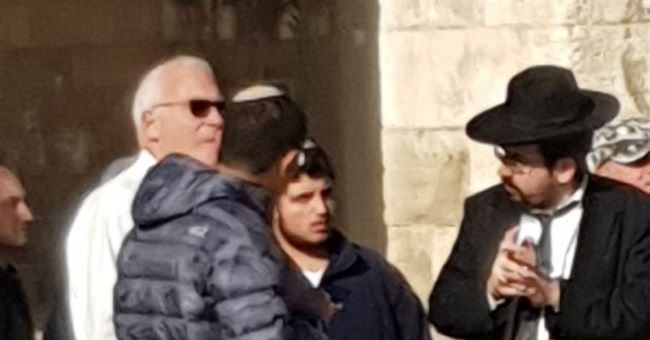 Israeli minister, settlers storm Al-Aqsa compound