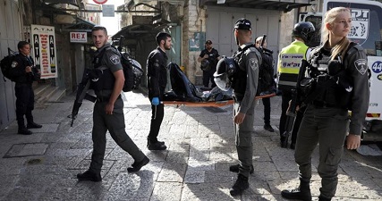Israeli settler injured in alleged stabbing attack near Tel Aviv