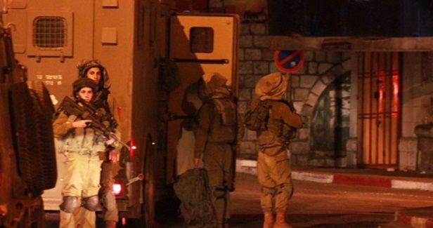 Palestinians arrested, checkpoints pitched in predawn sweep by IOF