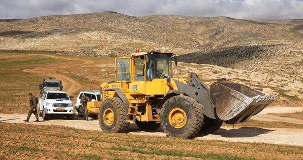 IOA bulldozes W. Bank lands to build water tank, outpost for settlers