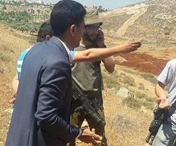 Israeli settlers throw rocks at Palestinians in South Hebron Hills village