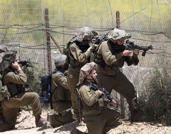 Israeli forces open fire at Gaza farmers