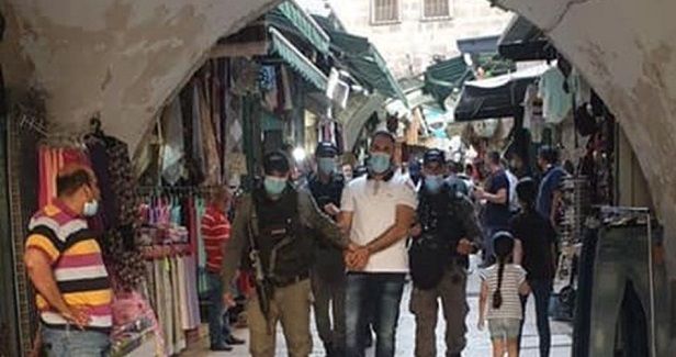 Israeli police kidnap Jerusalemite, extend detention of others