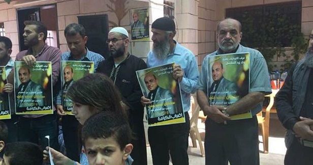 Protest in Jenin in solidarity with hunger striking prisoner