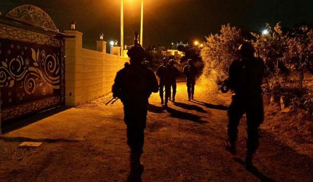 Seven Palestinians kidnaped by IOF in W. Bank and Jlem