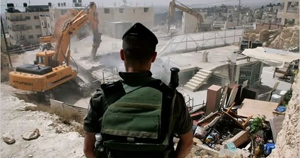 IOA notifies demolition of 3 Palestinian facilities in Khalil