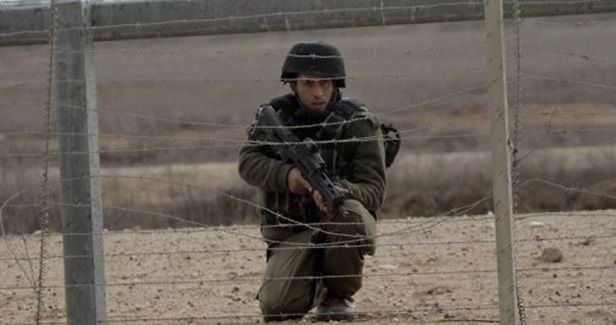 IOF opens fire at border areas in southern Gaza
