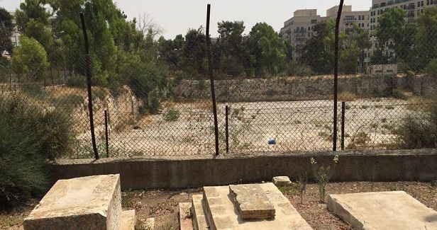 Israel demolishes parts of Muslim cemetery in Jerusalem
