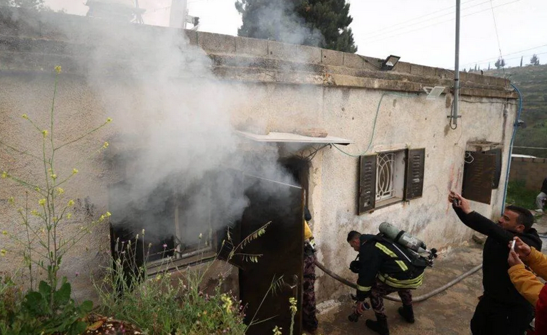 Israeli settlers vandalise Palestinian properties, block entrance of Ramallah city