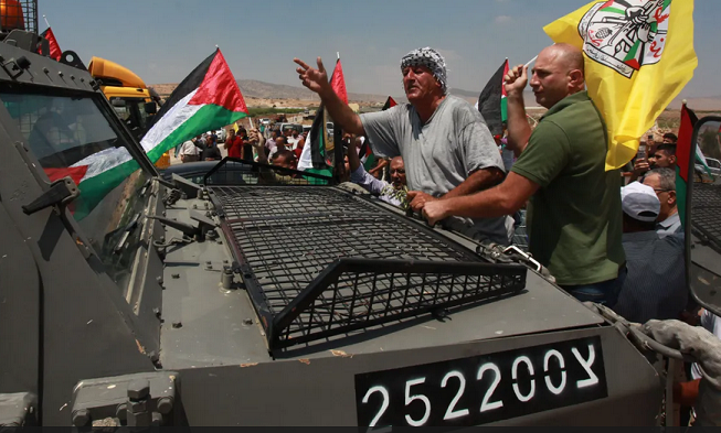 Israeli police clash with anti-settlement activists, 3 arrested