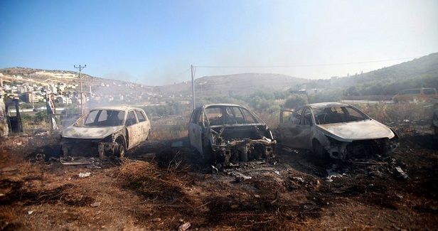 Palestinian vehicles burned in Israeli settler attack