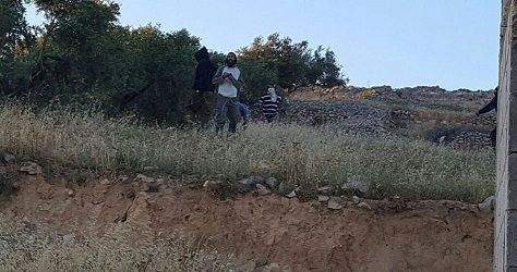 Jewish settlers storm Burin town, clash with local young men