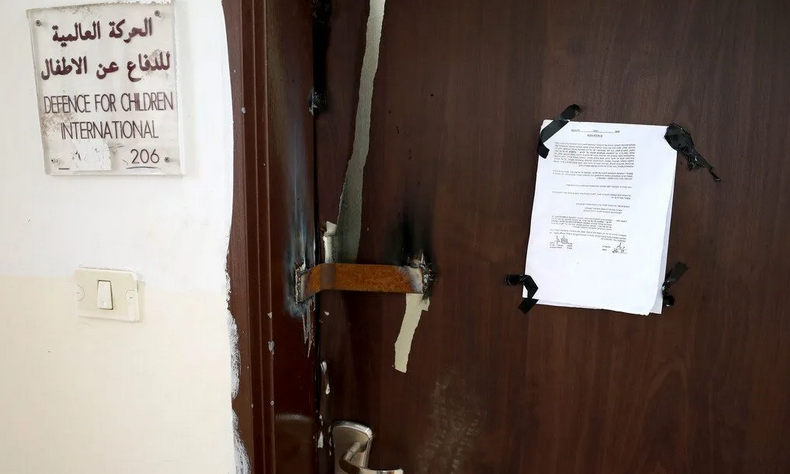 PLO opens its offices to rights groups closed by Israel