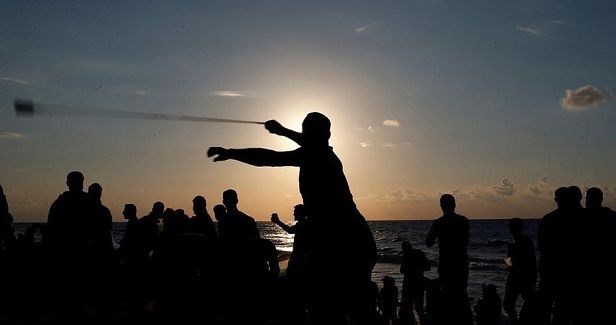 Gaza sea protests postponed for bad weather conditions