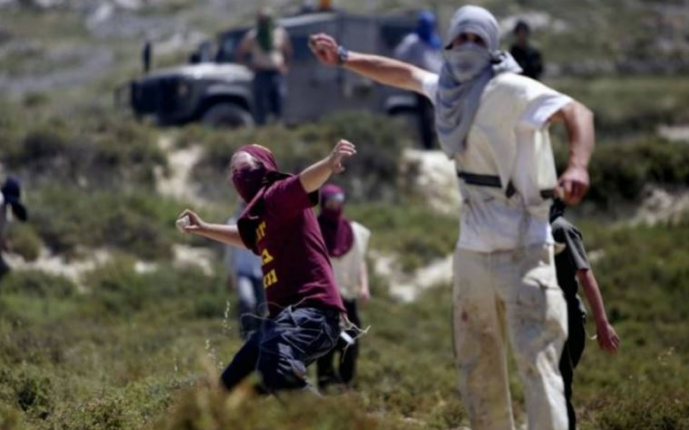 Jewish settlers attack homes in Urif town