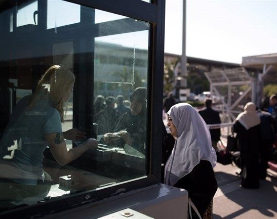 Israel closes Erez crossing in response to Gaza marches
