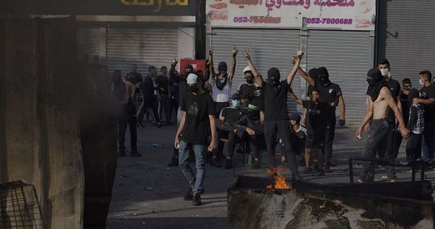 IOF attacks Palestinian protestors south of Nablus