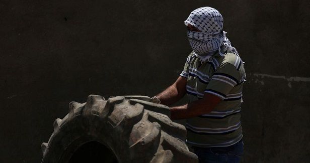 IOF tear-gasses Palestinian protesters in Kafr Qaddum