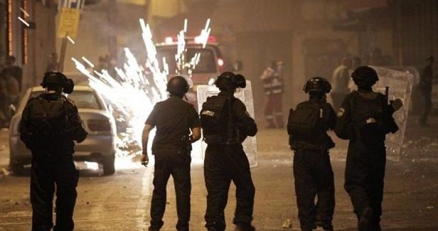 Dozens of Palestinians injured in clashes with police in Silwan