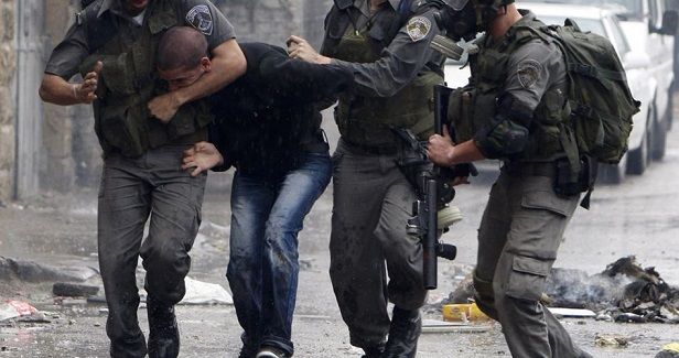 Aqsa guard, 2 youths kidnapped by Israeli forces from Jerusalem