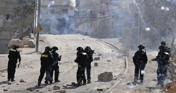 Dozens injured in clashes with police forces in Issawiya