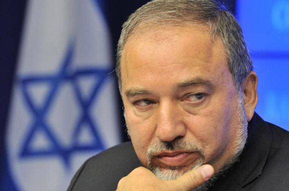 Religious parties holding Israel 'hostage': Lieberman