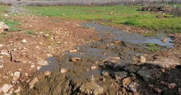 Settlers flood Palestinian fields in Nahalin town with sewage