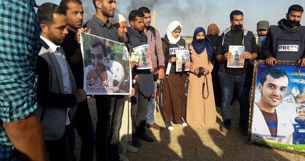 Gaza: Protest against Israel�s targeting of journalists and paramedics