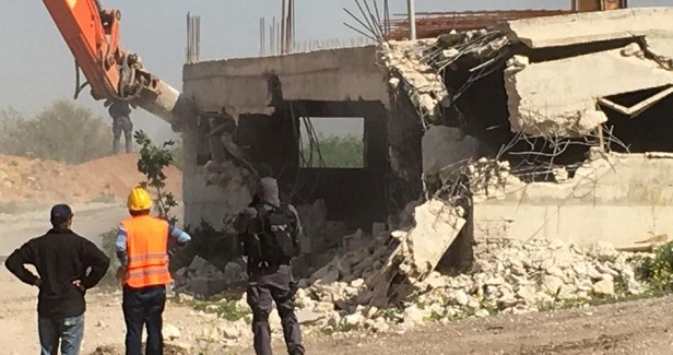 Israeli bulldozers demolish Palestinian house near Ramallah
