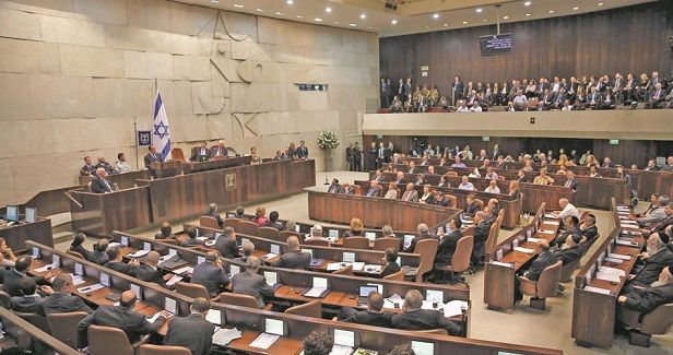 Israel extends law banning Palestinians from family reunification