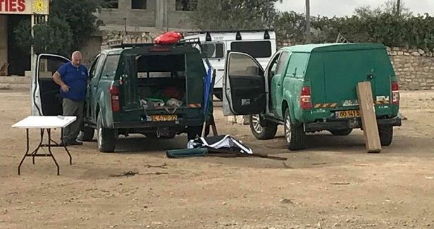 Hundreds of Israeli settlers storm Ramallah village