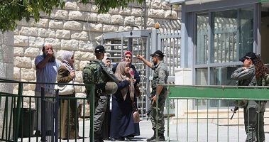 Thousands of settlers defile Ibrahimi Mosque in al-Khalil