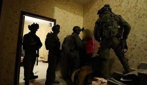 24 Palestinians rounded up in IOF large-scale campaign
