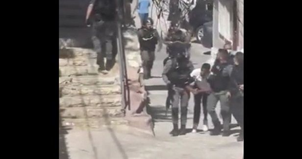 Student injured as Israeli police assault residents in J'lem