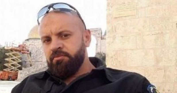 Israeli police kidnap Aqsa guard