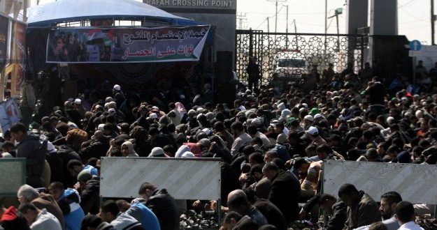 Maintaining the opening of Rafah through Ramadan